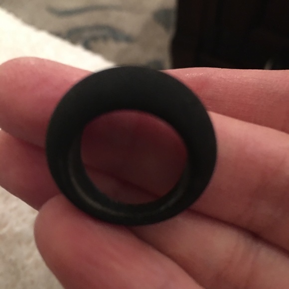 Genuine black lava ring from mount Etna in Sicily - Picture 5 of 8